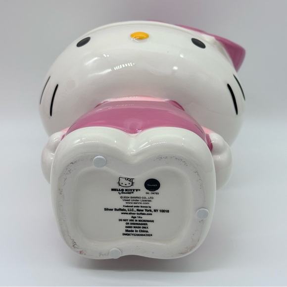 Sanrio Hello Kitty 3D Sculpted Ceramic Cookie Snack Jar (Large) - Picture 4 of 8